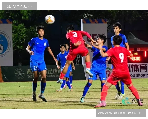 杭州足球队在最新足球状态排行榜中荣登第七名展现强劲实力与潜力 杭州足球队在最新足球状态排行榜中荣登第七名展现强劲实力与潜力