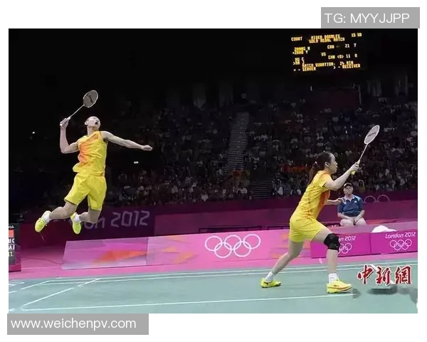 赛后复盘:重庆羽毛球队与深圳羽毛球队的团队协作与战术分析 赛后复盘:重庆羽毛球队与深圳羽毛球队的团队协作与战术分析