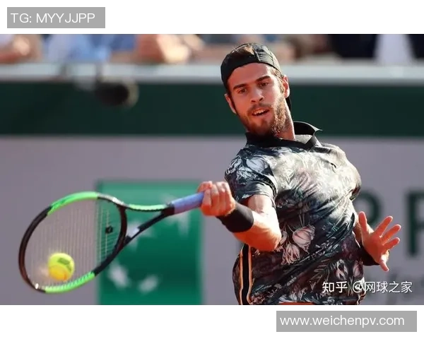 意大利足球明星雷神的传奇之路与辉煌成就探秘